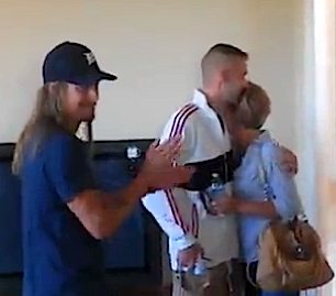 Kid Rock presents new home to Vet-vid