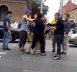 ryan-gosling-stops-fight