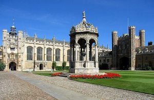 trinity college courtyard
