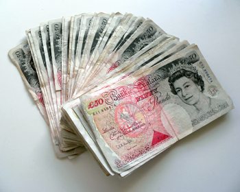 50 pound notes pile