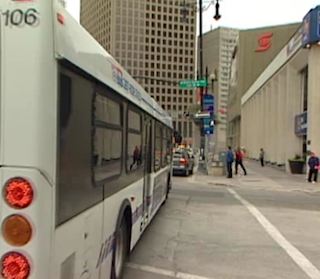Bus on street - CBCvideo