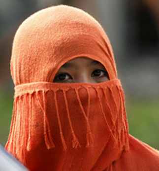 Muslim in the Philippines near rebel camp-Jason Gutierrez-IRIN