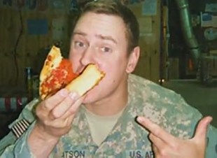 Soldier enjoys Pizzas4Patriots photo
