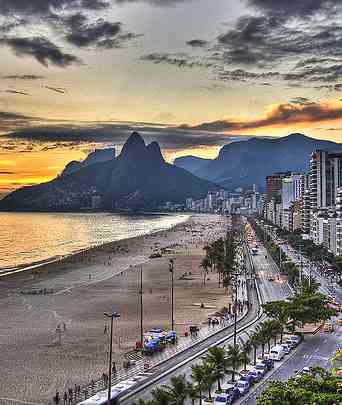 Brazil's Ipanema beach by Chris Battaglia-CC-Flickr-Photog63