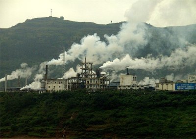 Factory in China -Wikipedia photo by High Contrast