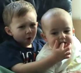 baby-bites-brother-youtube.jpg