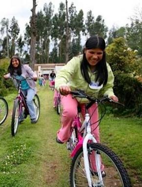 NYC Bike Messenger Exports Fun to Orphans - 2 Wheels at a Time (Video)