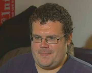 man raises money for stolen laptop