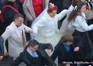 Flash Mob Russians Puttin on the Ritz