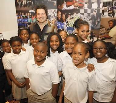 Nashville students with music Country star -CMAFoundation photo