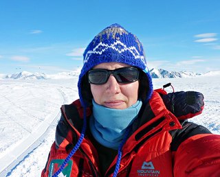 Felicity Aston first woman to ski  Antarctica
