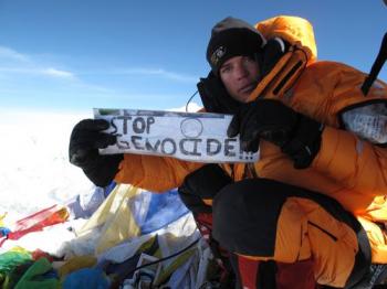 17-yr-old Scales Everest Becoming Youngest Ever to Climb the 7 Summits