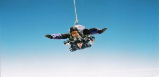 sky diving-Photo-by-alwaysmnky-CC