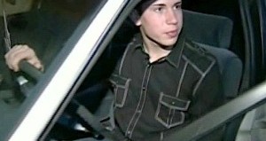 Teen lifts car off grandpa - ABC Video snapshot