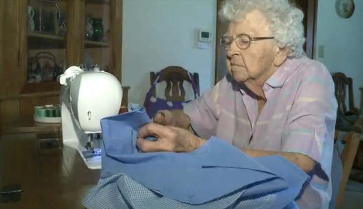 Lillian-Weber-senior-seamstress-sewing-WQADvid