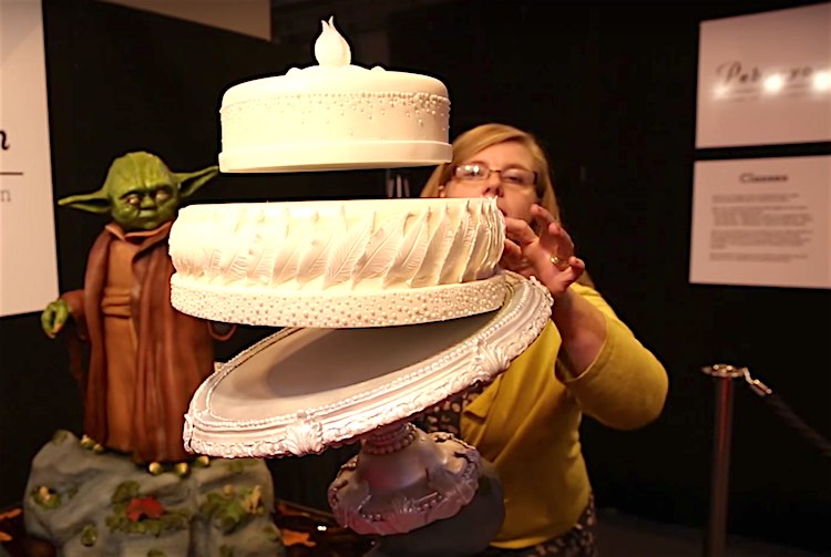 Yoda Levitating Cake screenshot Pebryon Cakes