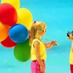 girl-w-balloons-photographer.jpg