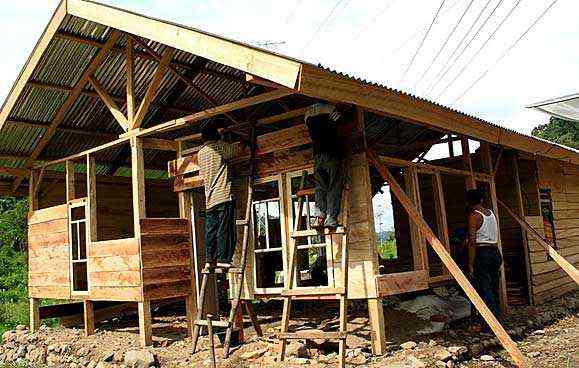 earthquake housing-Catholic Relief Services-by-Josephine Wijiastuti