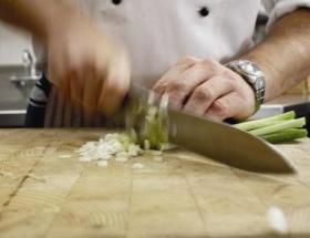 chef-chopping-camelean-restaurant.jpg