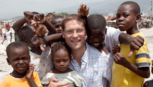 Africa kids with CNN hero, via CNN