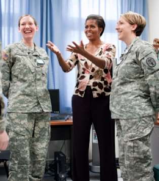 Michelle Obama with Soldiers - WH photo