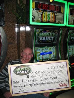 Jackpot winner in Vegas with his big check