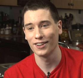 Reddit poster gets to travel after donations