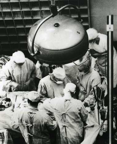 historic transplant surgery by Dr Murray