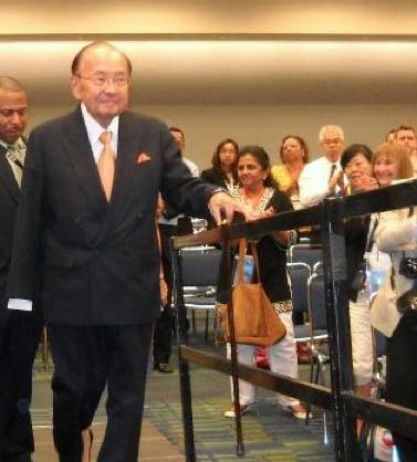 Senator Inouye at Asian Pacific meeting