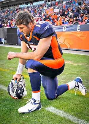Tim Tebow Tebowing-CC-Clemed