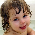 baby in bathtub by AanitaPeppers via Morguefile