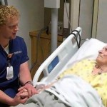 nurse sings to elderly patient-LATimesVideo