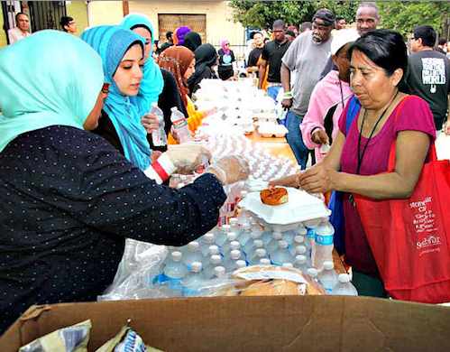 mosque feeds Dallas hungry-Masjid al Islam mosque