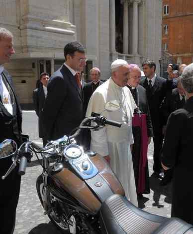 Pope auctions motorcycle-BonhamsAuction