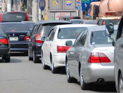 cars in a row-ykanazawa1999-Flcikr-CC