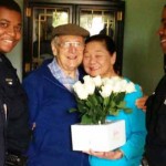 police-help-senior-buy-wife-flowers