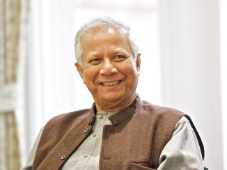 Professor_Muhammad_Yunus-2013-CC-University of Salford Press Office