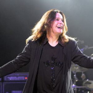 Homeless Piano Player Stuns Passersby, Gets Chance at Musical Comeback