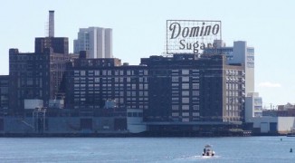 Domino_Sugars_plant_building,_Baltimore_Maryland-Uncommon fritillary-CC