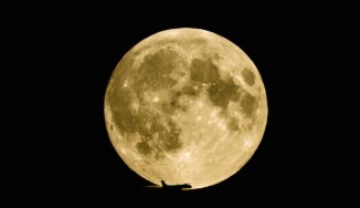 Moon and plane Screen Shot YouTube Thomas H