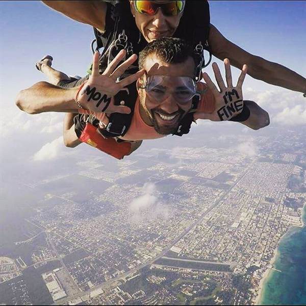 skydiving-momimfine-instagram