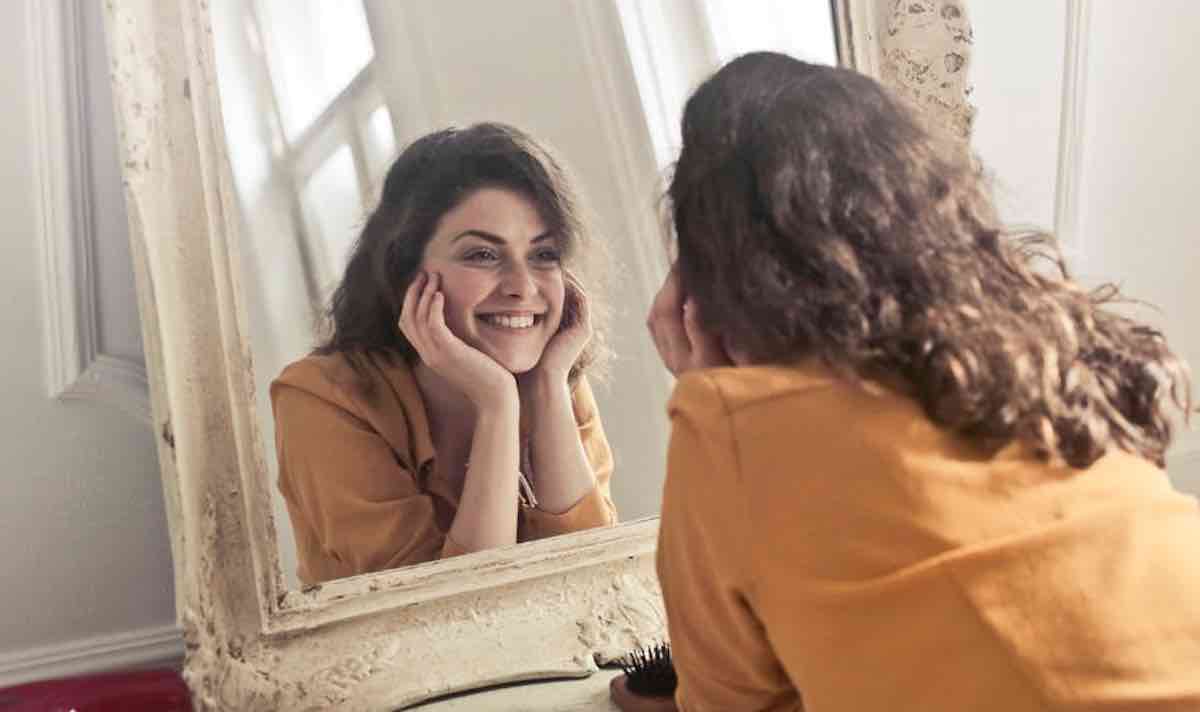 Mengkonsumsi Ketamin dan Melihat Wajah Tersenyum Adalah Terapi Yang Dapat Membantu Mengakhiri Depresi, Menunjukkan Uji Klinis