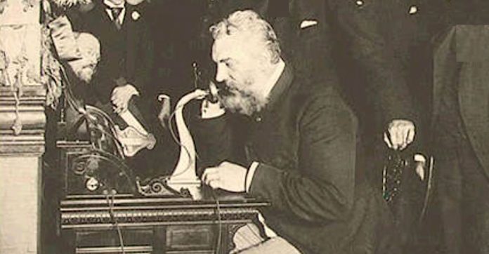 Alexander-Graham-Bell-telephone long distance first history-pubdomain
