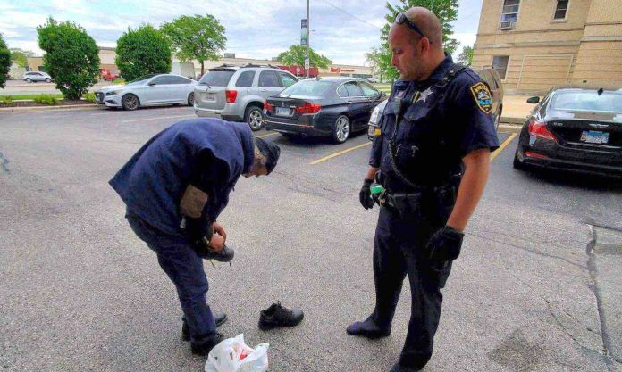 Officer Zagorski and Homeless Man-Niles Police Department Facebook