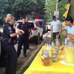After $9 Was Stolen From Girl’s Lemonade Stand, Community Gives Her $350 to Pay It Forward