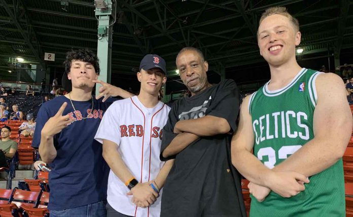 Pedro Lugo With Friends and John the Homeless Man-Pedro Lugo Twitter