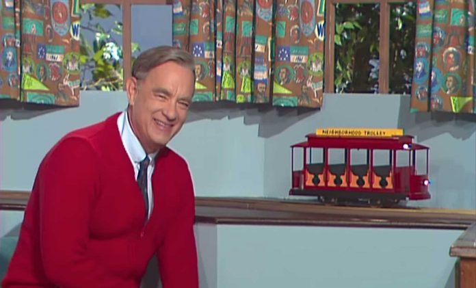 Tom Hanks as Mr Rogers-Sony Pictures Youtube Screenshot