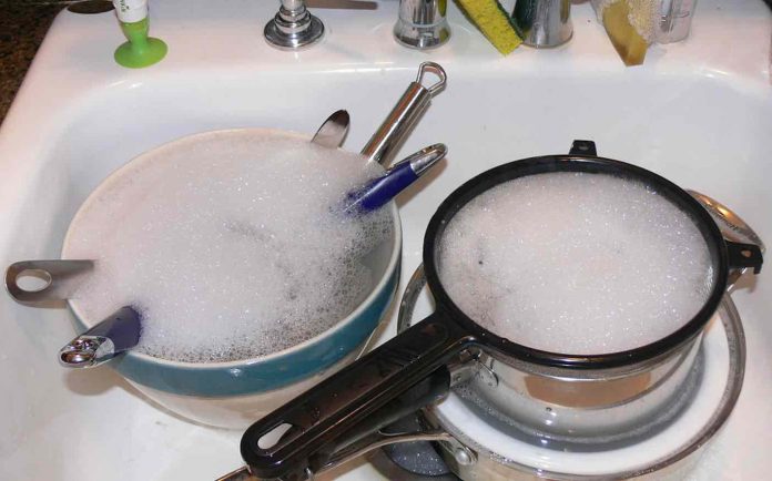Dirty Dishes-CC Jessica Merz via Flickr
