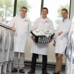 We Can Now Help Keep Plastics Out of the Ocean Simply By Ditching the ‘Delicate’ Washing Machine Cycle