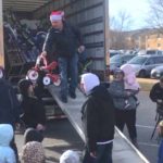 Man Returns to Poor Neighborhood Where He Grew Up So He Can Give Away $12,000 in Free Toys